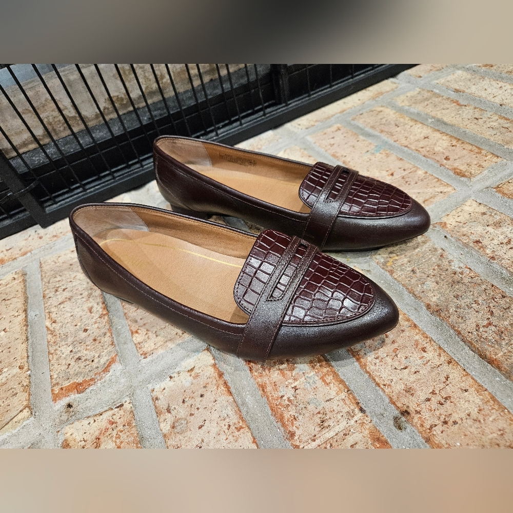Vionic Women's Croc-Texture Pointed Toe Flats in Dark Brown